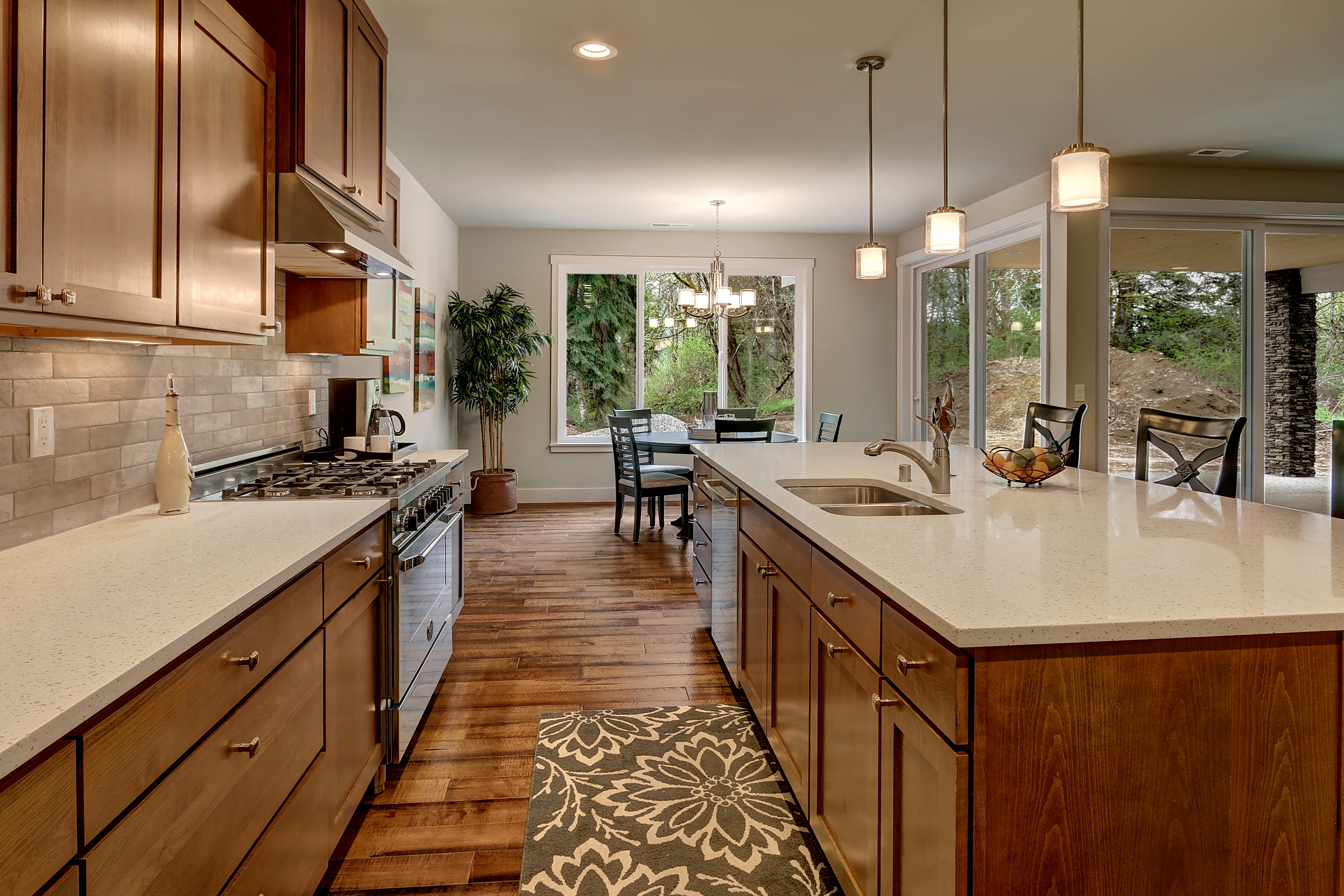 Kitchen and dining area