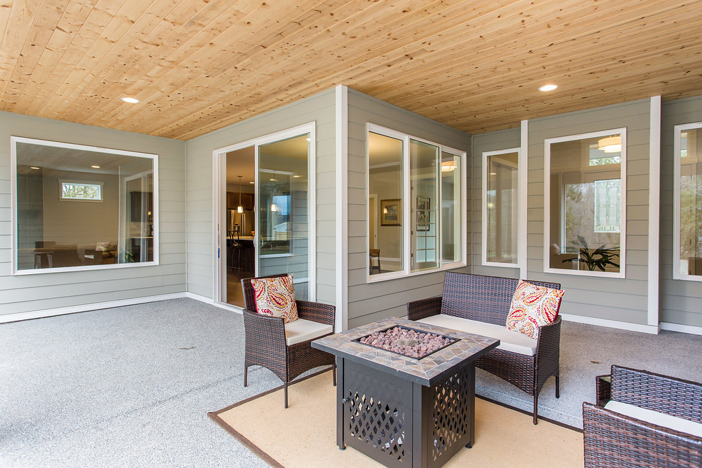 Covered outdoor living area